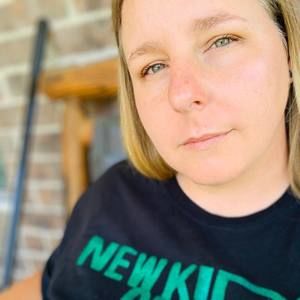 Meet your Posher, Lorie